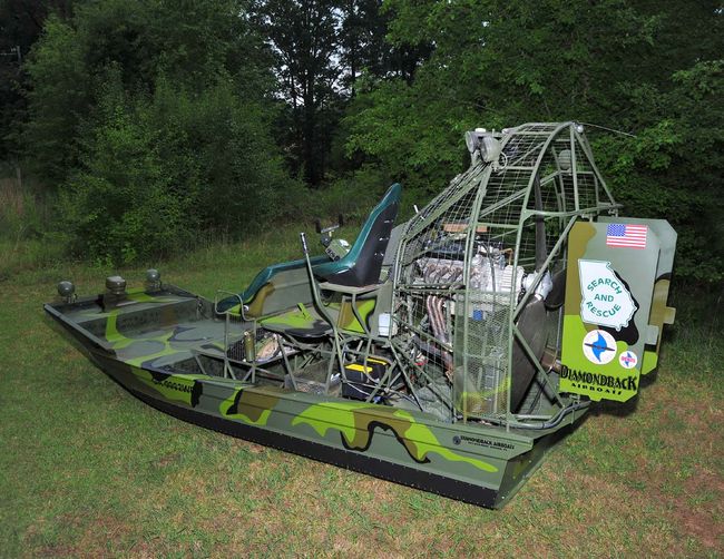 New Paint job Southern Airboat Picture Gallery Archives