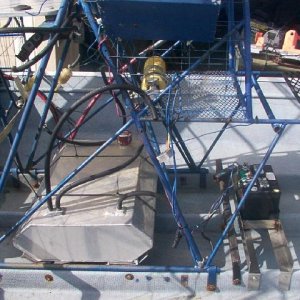 Cajun_s_fuel_tank_and_battery_mount_jpg