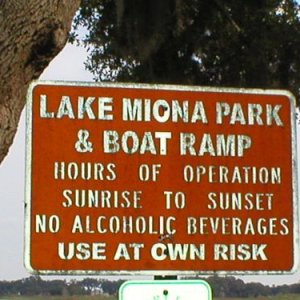Lake Miona signage #1