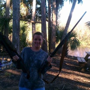 !!  SHE LOVES HER GUNS !!