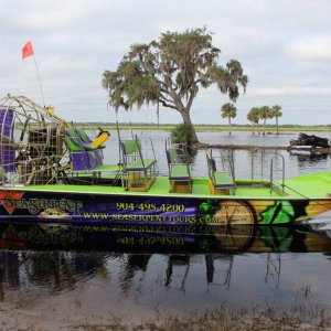 2018 TOUR BOAT