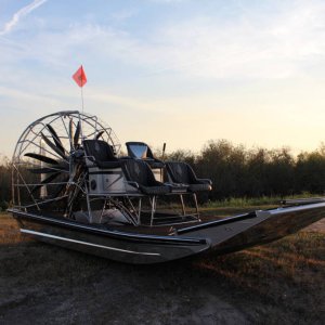 2018 PLEASURE BOAT