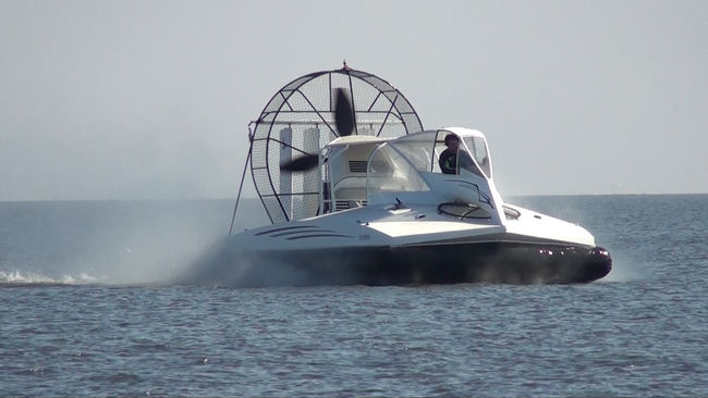 Hovercraft Thundering Along on Lake O