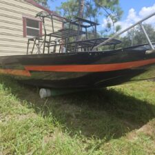 14 ft combee hull cage and rigging motor stand is set up for car motor and box
